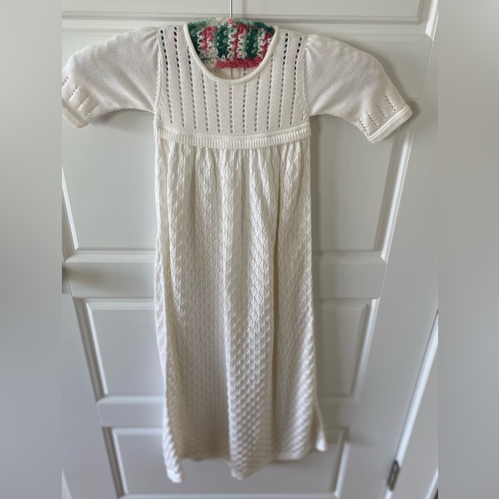 NWOT White  Knit Special Occasion/Christening Gown Besos by Kissy Kissy Size 0-3